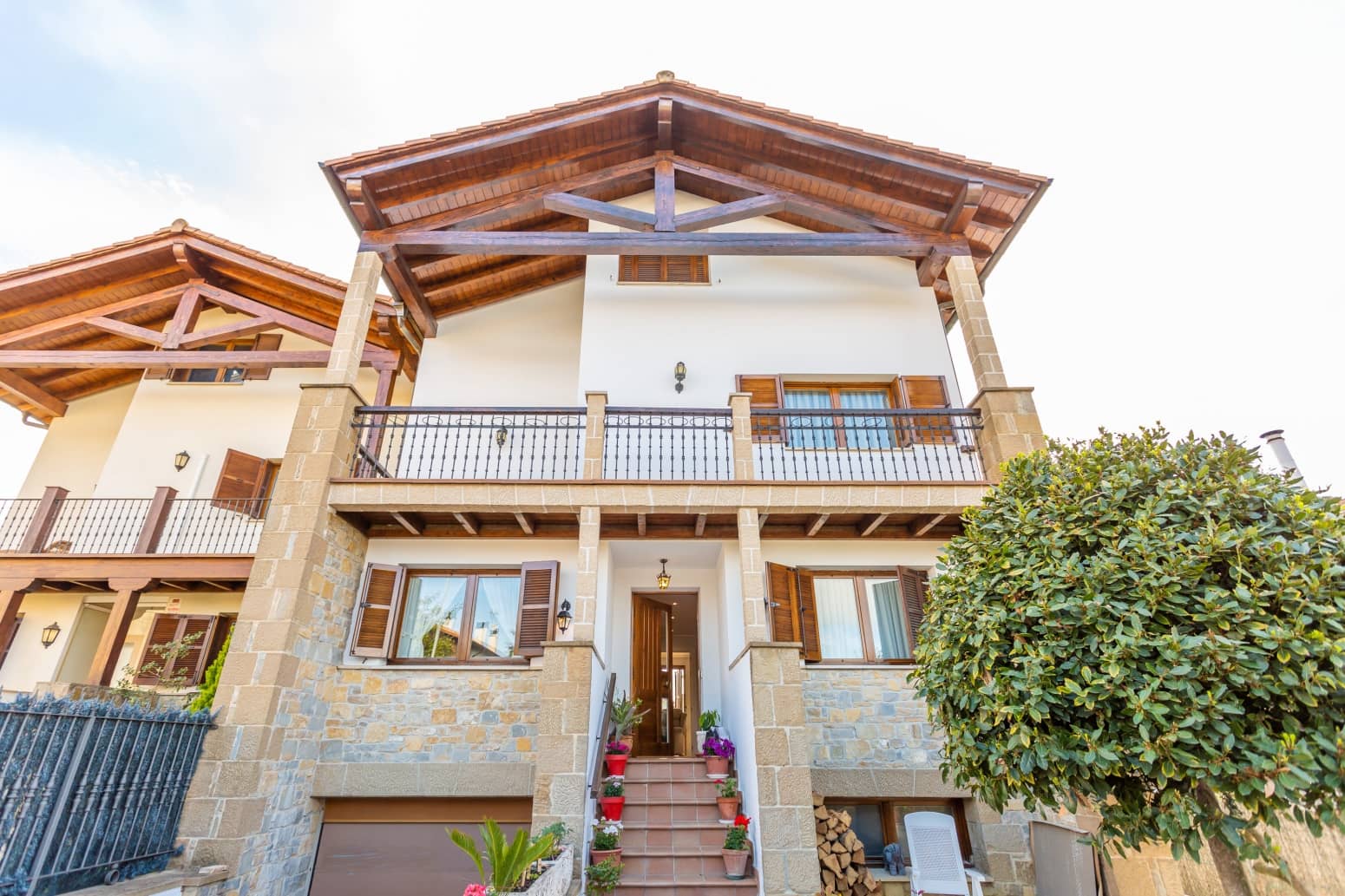 4 soveværelse Villa til salg i Zizur Mayor / Zizur Nagusia med swimmingpool garage - € 675.000 (Ref: 7721544)