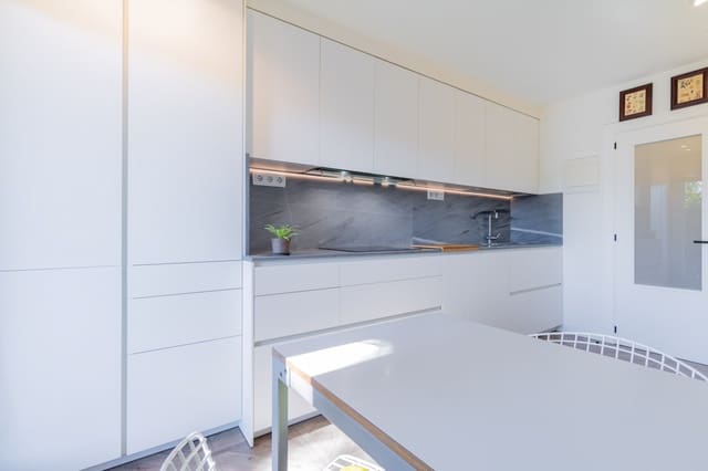 3 bedroom Flat for sale in Estella / Lizarra with pool garage - € 327,750 (Ref: 7728688)