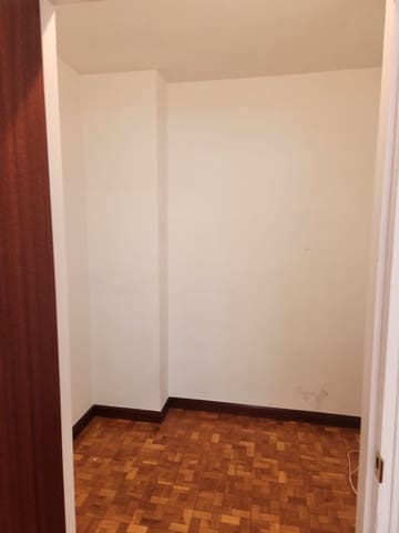 Kontor til leje i Pamplona / Iruña - € 350 (Ref: 7756438)