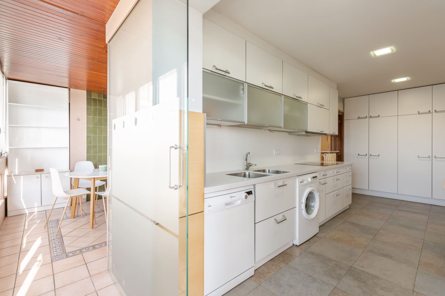 5 soveværelse Lejlighed til leje i Pamplona / Iruna - € 1.500 (Ref: 7782691)