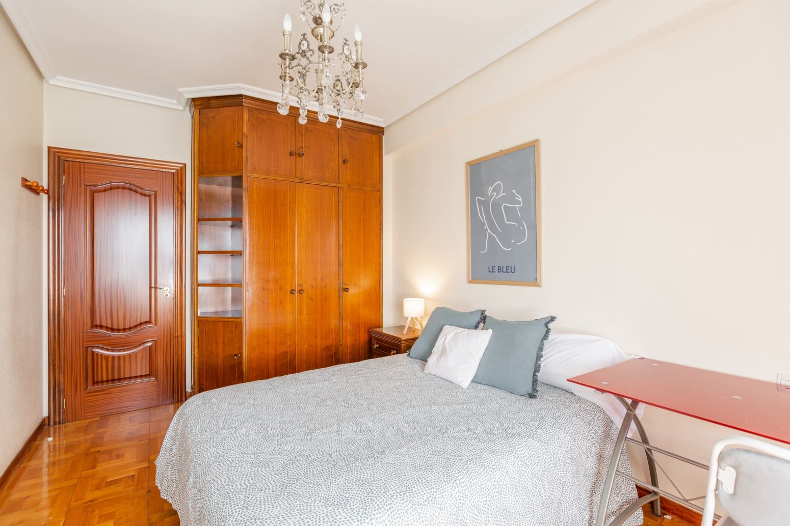 5 soveværelse Lejlighed til leje i Pamplona / Iruna - € 1.500 (Ref: 7782691)