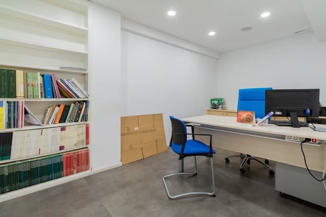 Kontor til leje i Burlada - € 750 (Ref: 7826896)