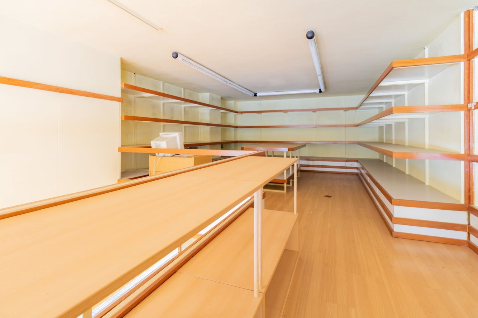 Erhverv til salg i Pamplona / Iruna - € 380.000 (Ref: 7849925)