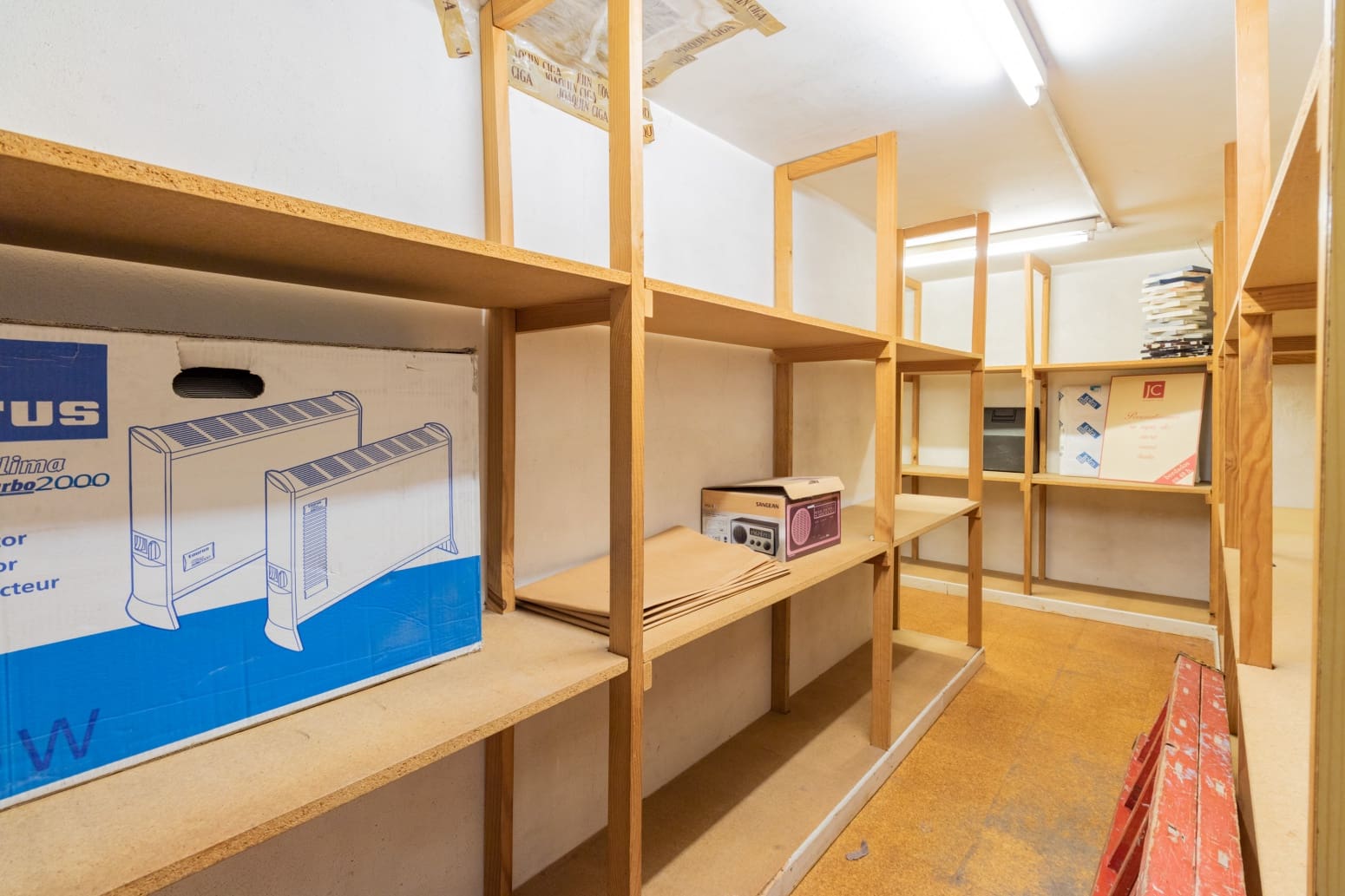 Erhverv til salg i Pamplona / Iruna - € 380.000 (Ref: 7849925)