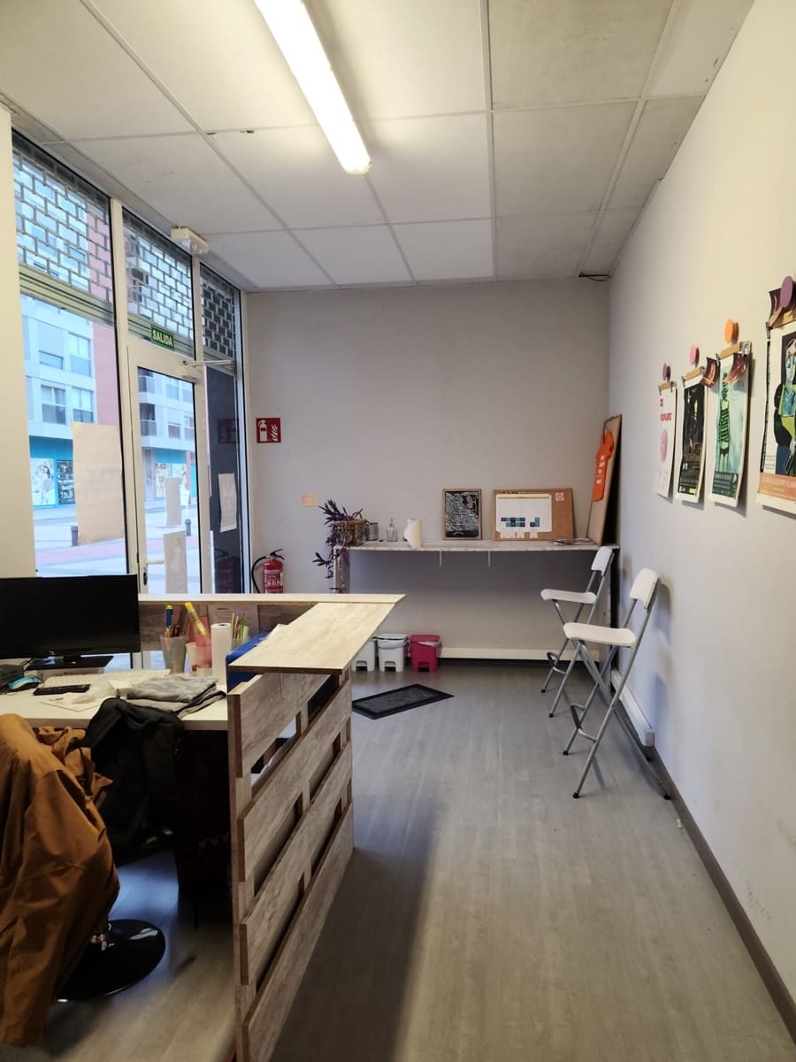 Comercial para arrendar em Pamplon - 800 € (Ref: 7893348)
