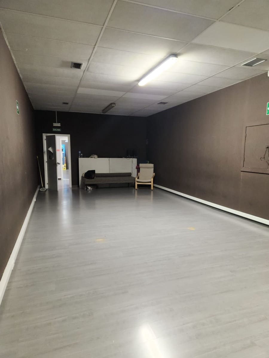 Comercial para arrendar em Pamplon - 800 € (Ref: 7893348)