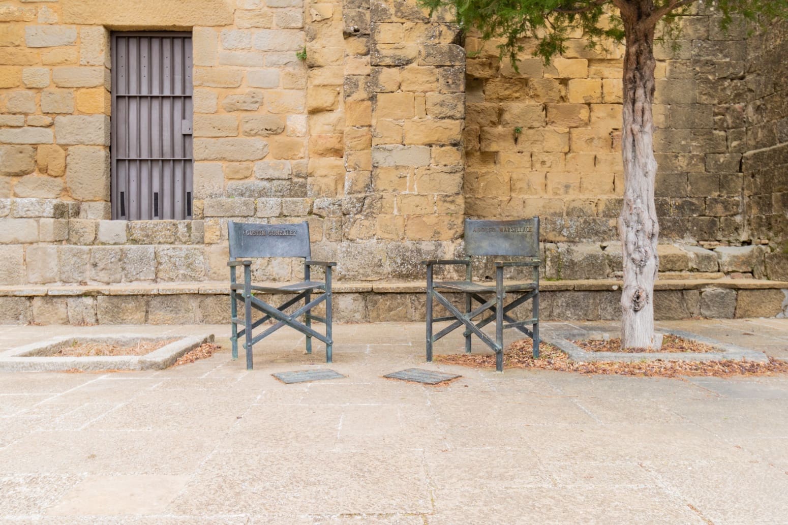 Villa til salg i Sos del Rey Catolico - € 270.000 (Ref: 7984391)