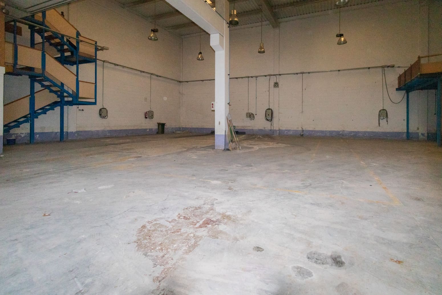 Kommersiell til salgs i Ezcabarte - € 270 000 (Ref: 8037889)