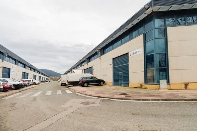 Commercial for sale in Arre, Ezcabarte - € 270,000 (Ref: 8037889)