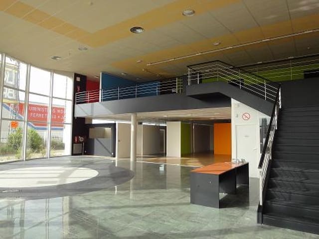 Commercial for sale in Calahorra - € 790,000 (Ref: 8104807)