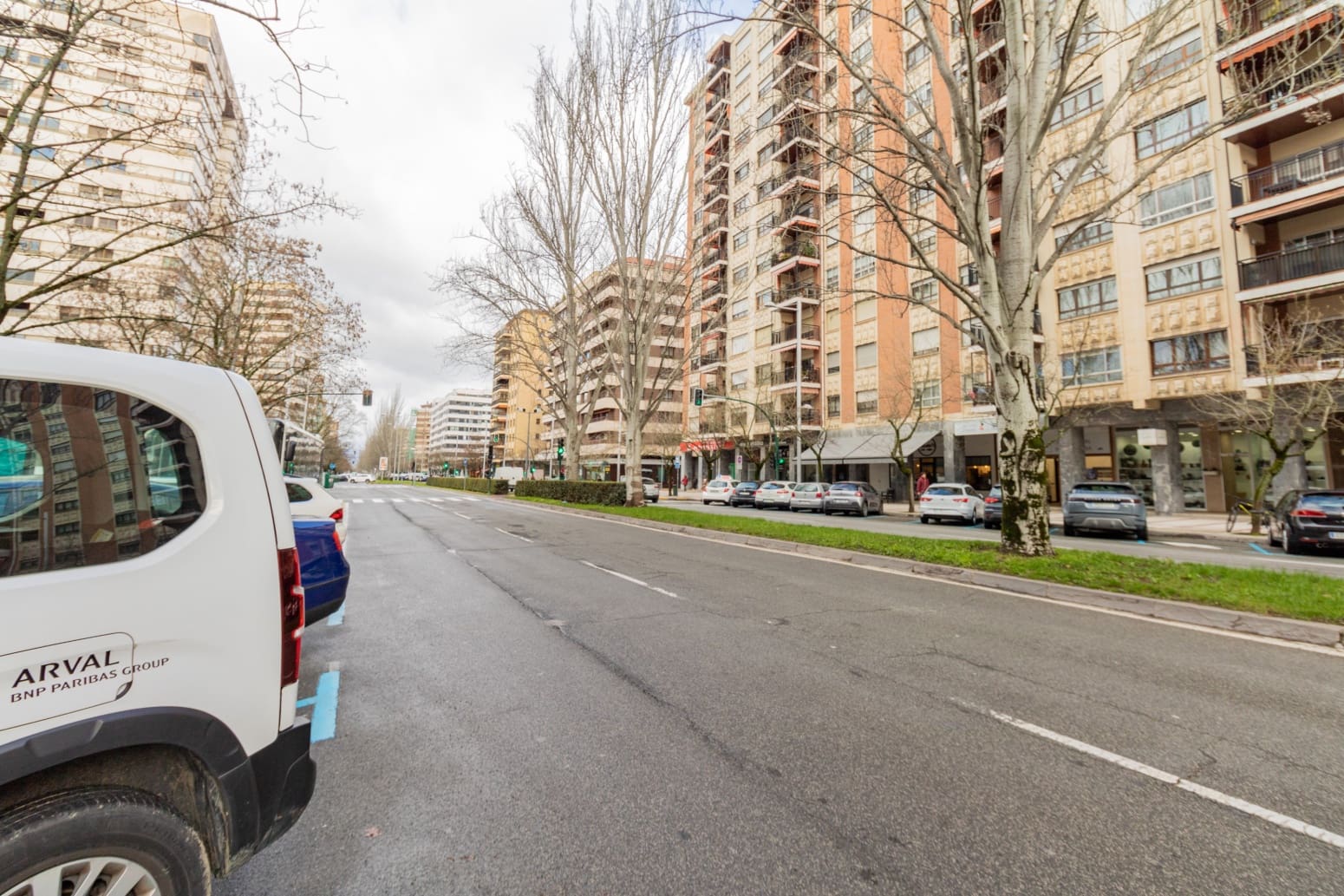 Erhverv til salg i Pamplona / Iruna - € 140.000 (Ref: 8125044)