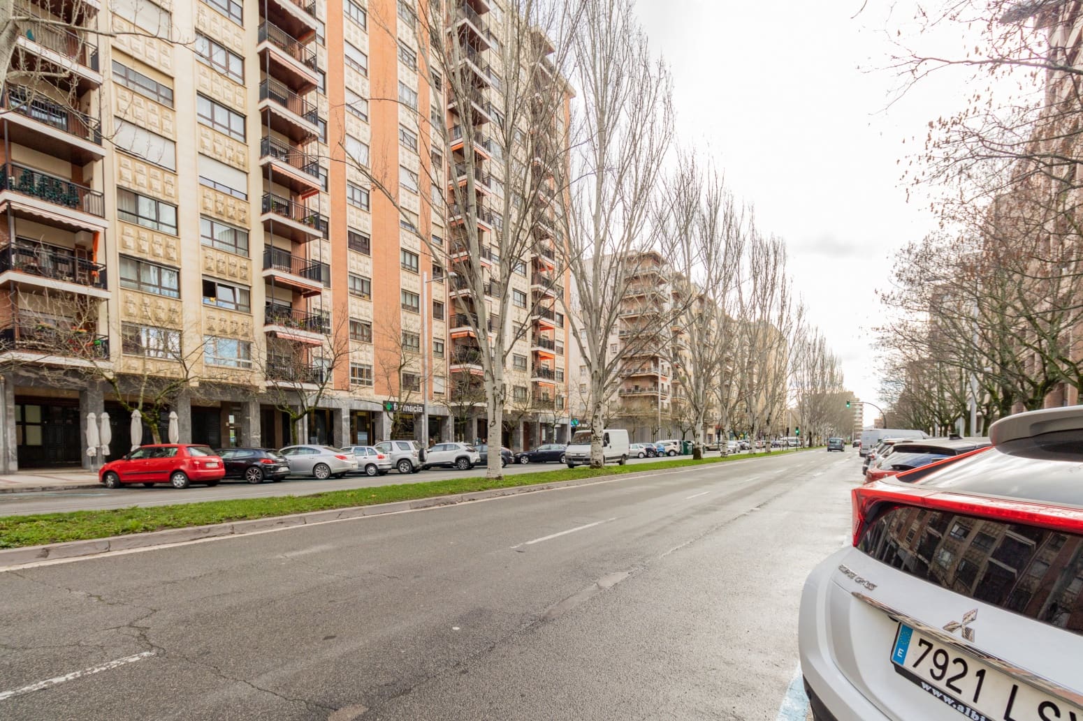 Erhverv til salg i Pamplona / Iruna - € 140.000 (Ref: 8125044)