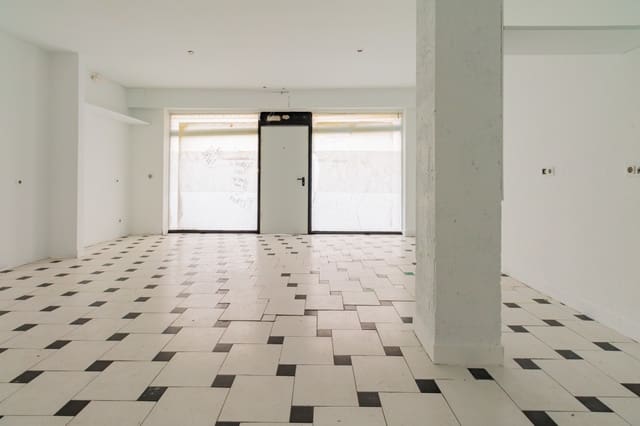 Commercieel te huur in Pamplona - € 600 (Ref: 8183546)