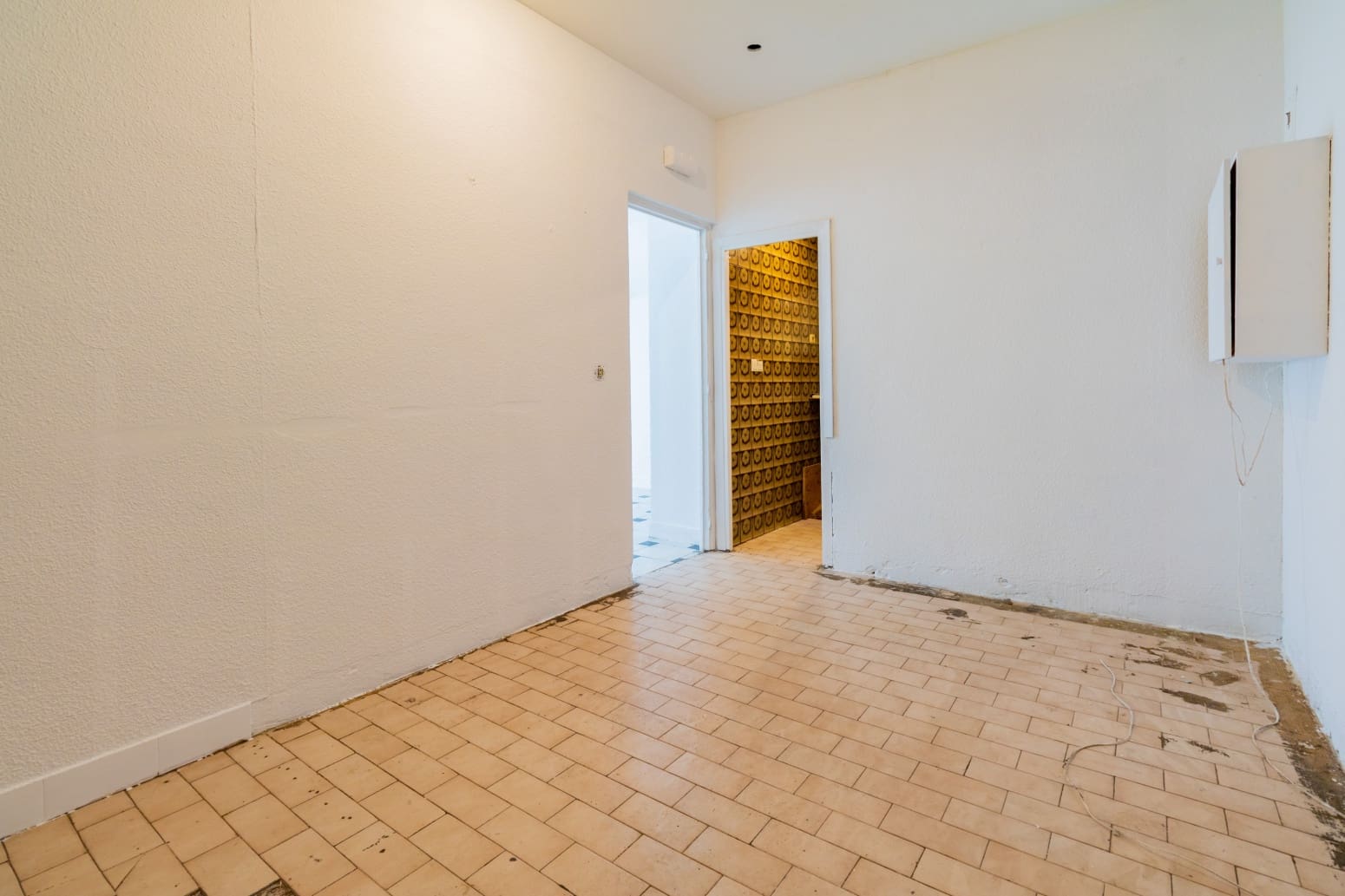 Erhverv til leje i Pamplona / Iruna - € 600 (Ref: 8183546)