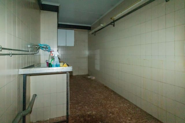 Commercial for sale in Pamplona / Iruña - € 195,000 (Ref: 8183547)