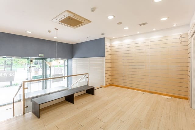 Azienda da affittare in Pamplona - 550 € (Rif: 8211035)