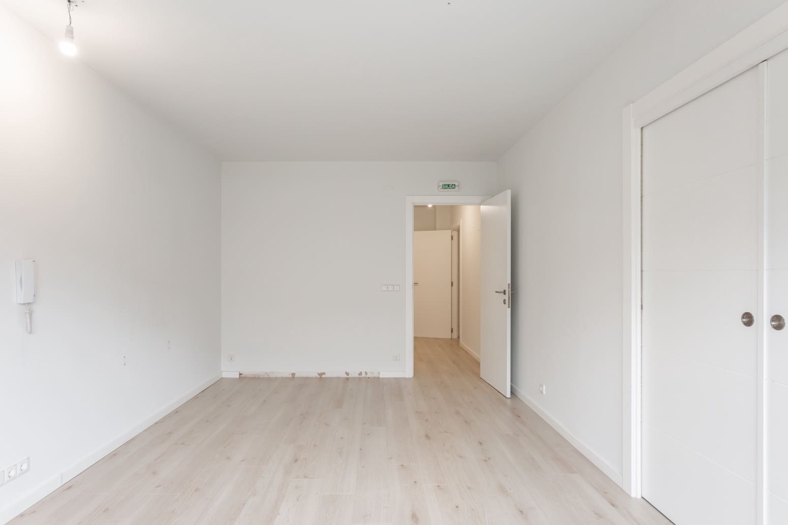 Kontor til leje i Pamplona / Iruna - € 500 (Ref: 8223470)