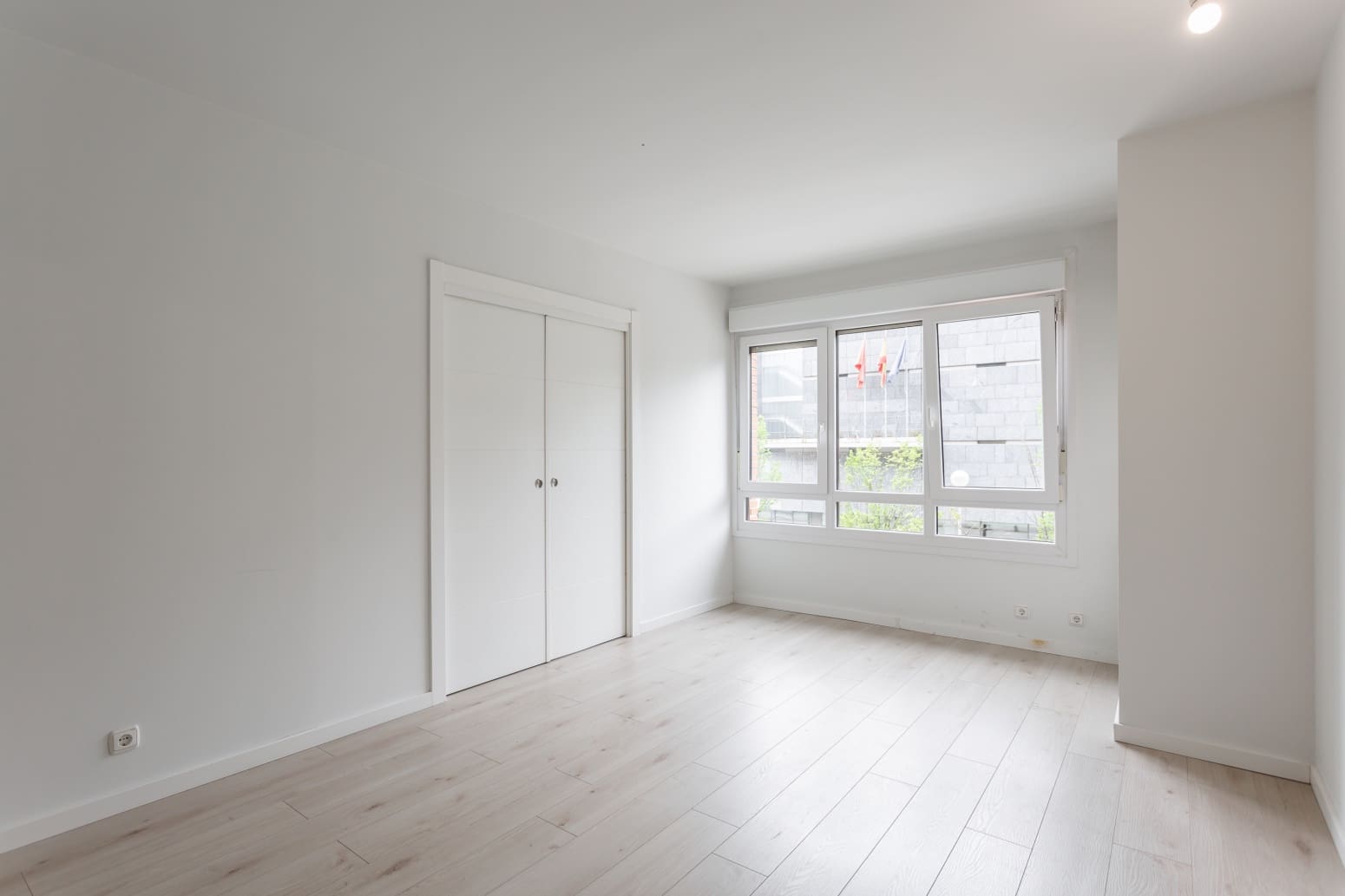 Kontor til leje i Pamplona / Iruna - € 500 (Ref: 8223470)