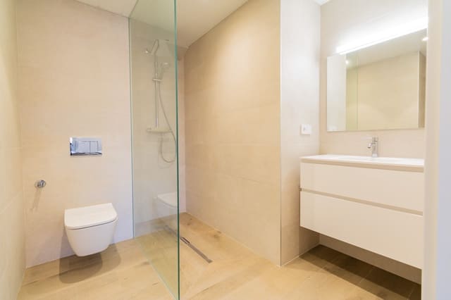 Piso de 1 habitación en Pamplona / Iruña en alquiler con garaje - 1.150 € (Ref: 8289158)