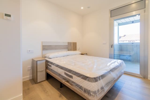 Piso de 1 habitación en Pamplona / Iruña en alquiler con garaje - 1.150 € (Ref: 8289158)