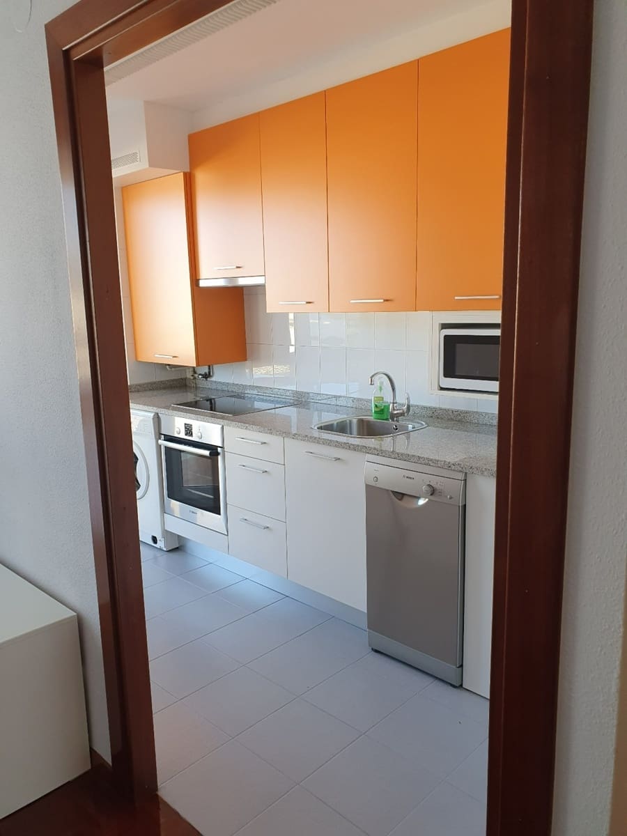 2 soverom Leilighet til leie i Pamplona med garasje - € 815 (Ref: 8348955)