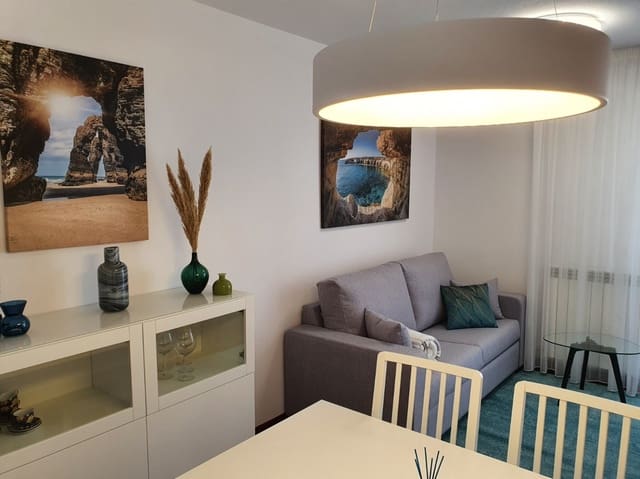 Piso de 2 habitaciones en Pamplona / Iruña en alquiler con garaje - 815 € (Ref: 8348955)