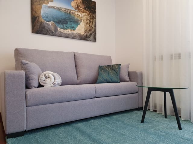 Piso de 2 habitaciones en Pamplona / Iruña en alquiler con garaje - 815 € (Ref: 8348955)