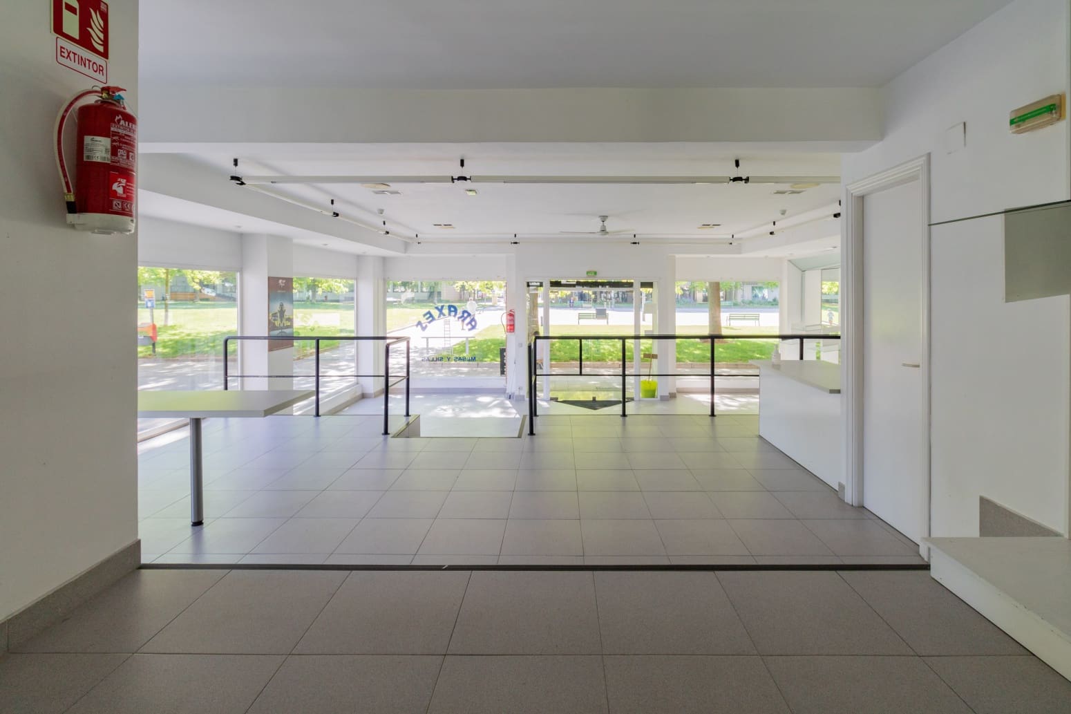 Commerciale da affittare in Pamplona - 750 € (Rif: 8396573)