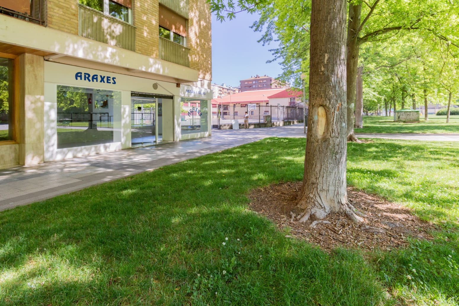 Commerciale da affittare in Pamplona - 750 € (Rif: 8396573)