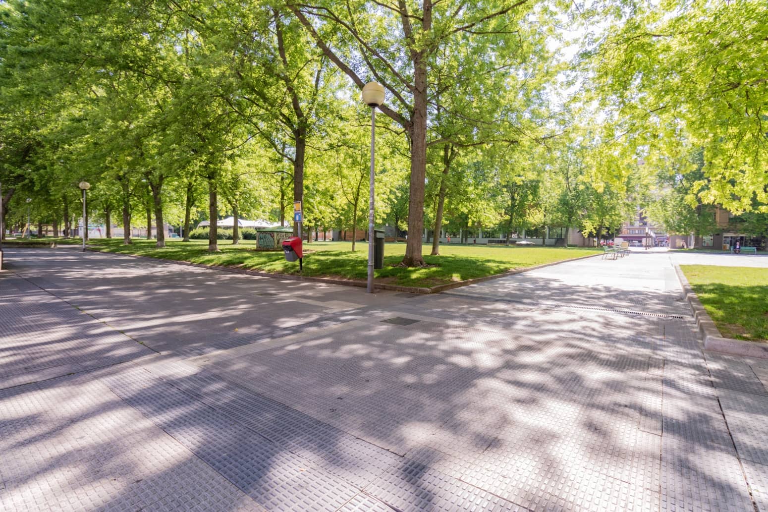 Commerciale da affittare in Pamplona - 750 € (Rif: 8396573)