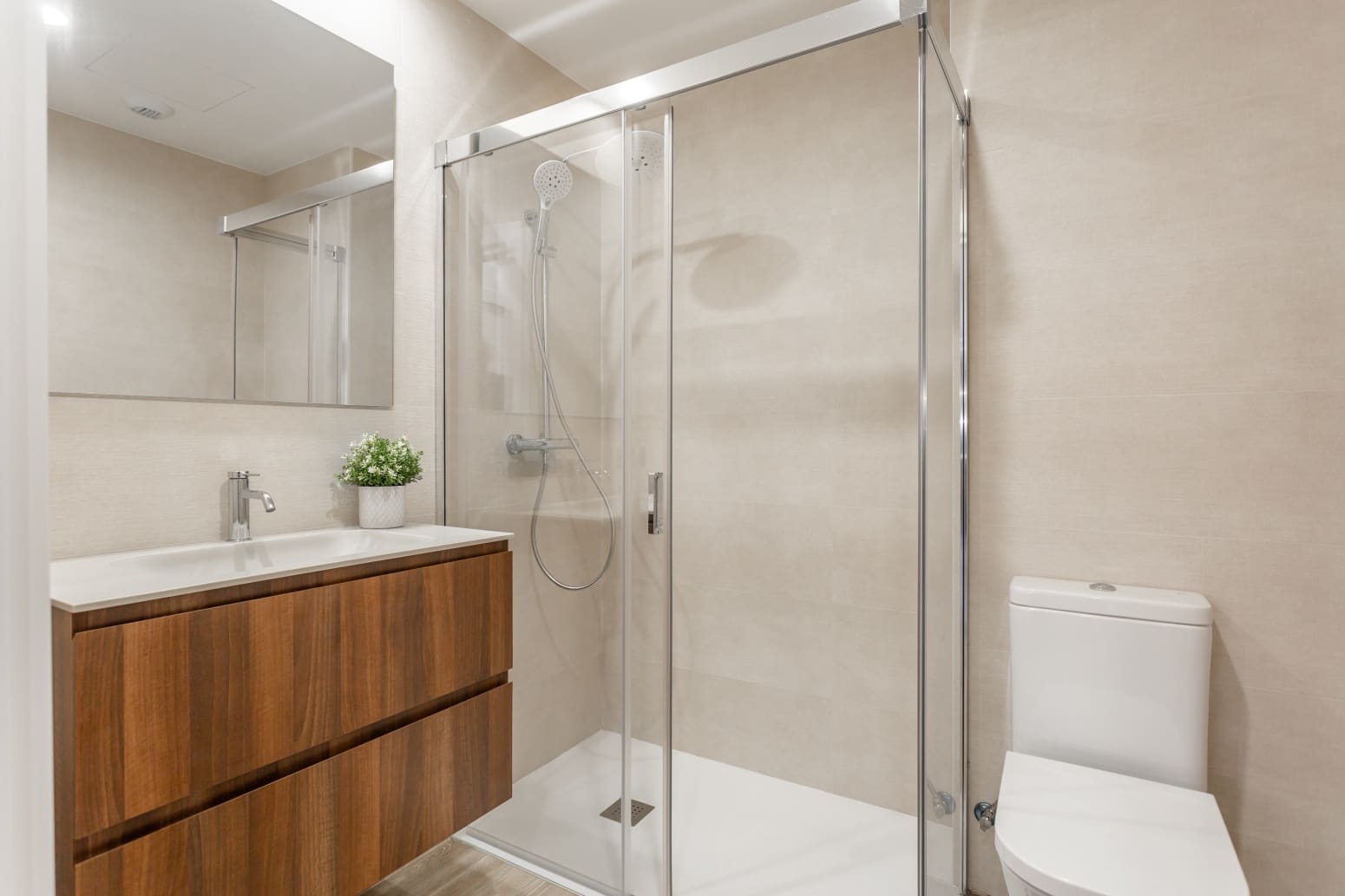 4 soveværelse Lejlighed til salg i Aranguren med garage - € 525.000 (Ref: 8440299)