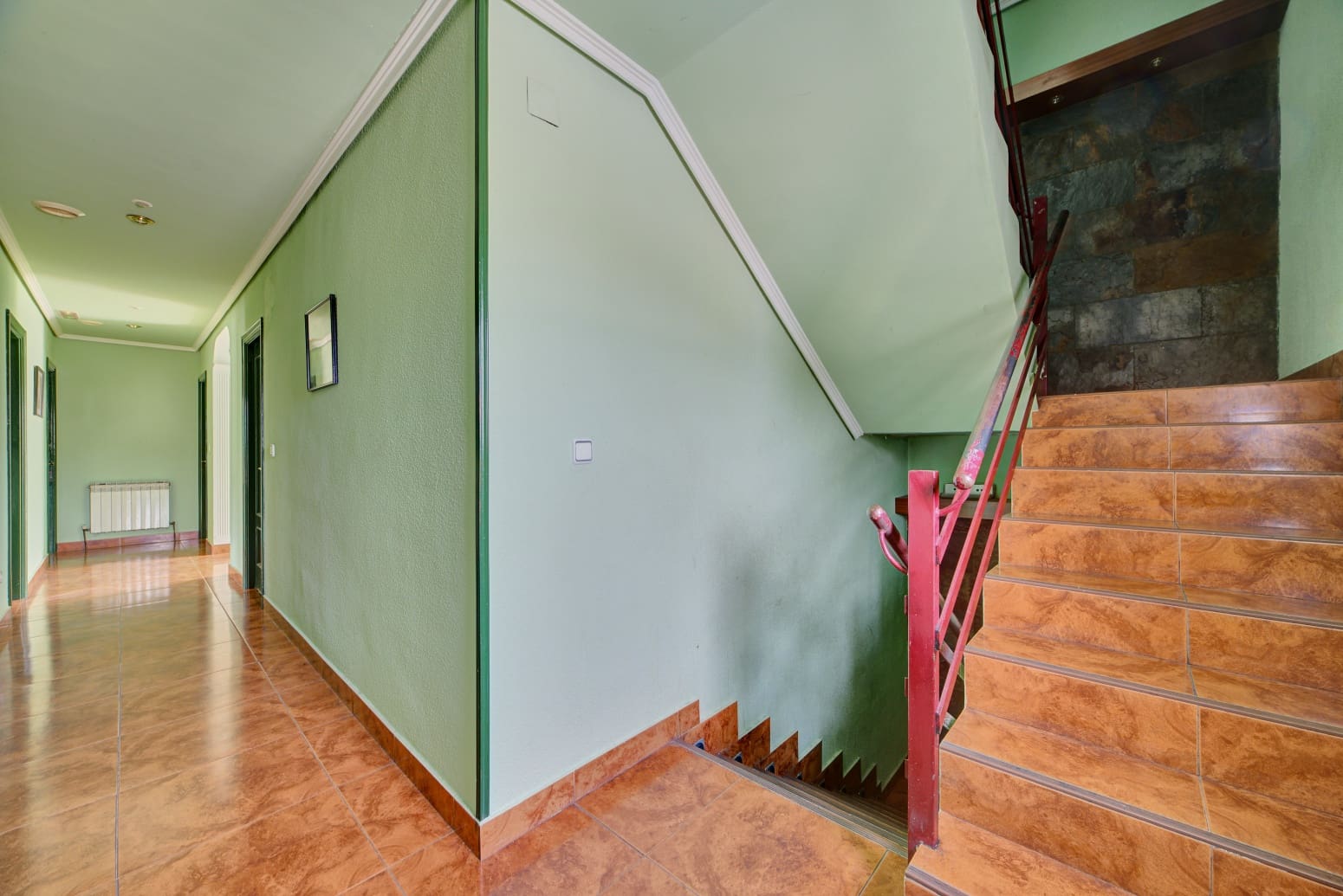 18 bedroom Commercial for sale in Olazti / Olazagutia - € 600,000 (Ref: 8440300)
