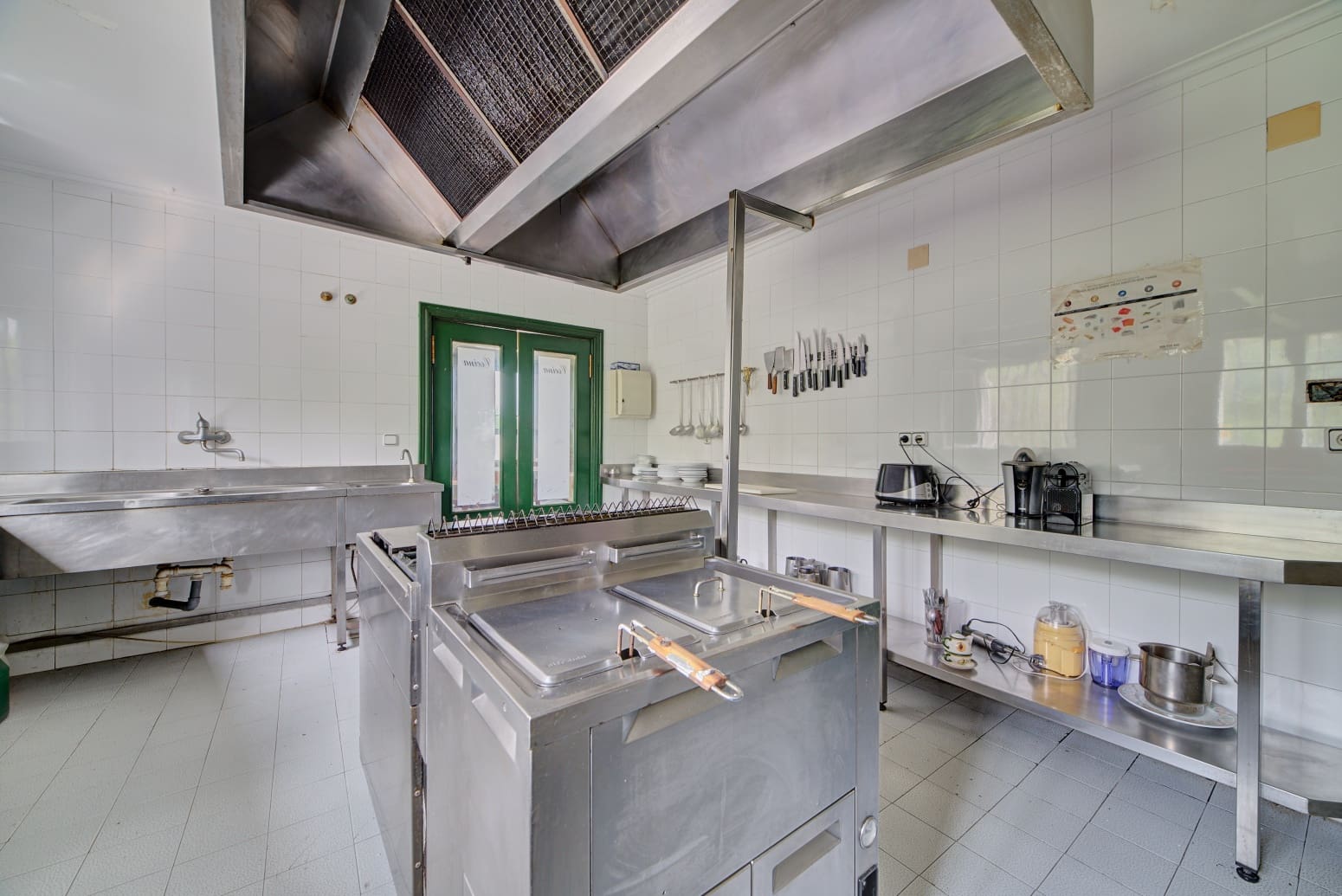 18 bedroom Commercial for sale in Olazti / Olazagutia - € 600,000 (Ref: 8440300)