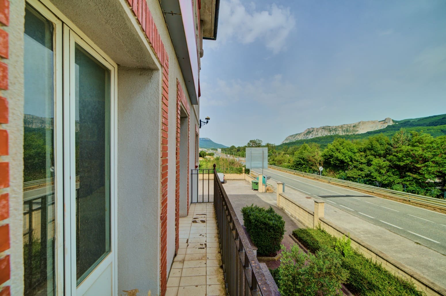18 bedroom Commercial for sale in Olazti / Olazagutia - € 600,000 (Ref: 8440300)