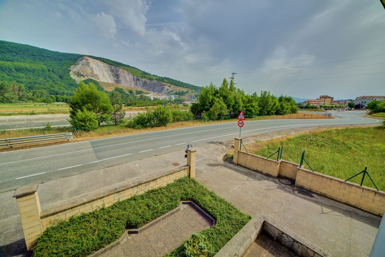 18 bedroom Commercial for sale in Olazti / Olazagutia - € 600,000 (Ref: 8440300)
