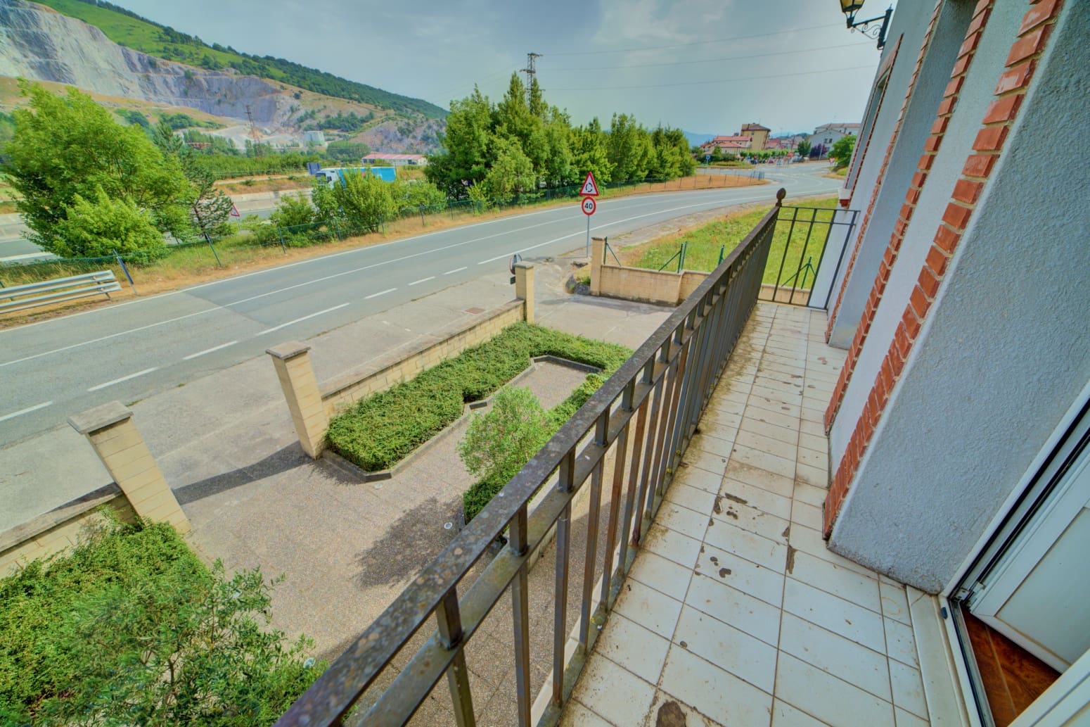 18 bedroom Commercial for sale in Olazti / Olazagutia - € 600,000 (Ref: 8440300)