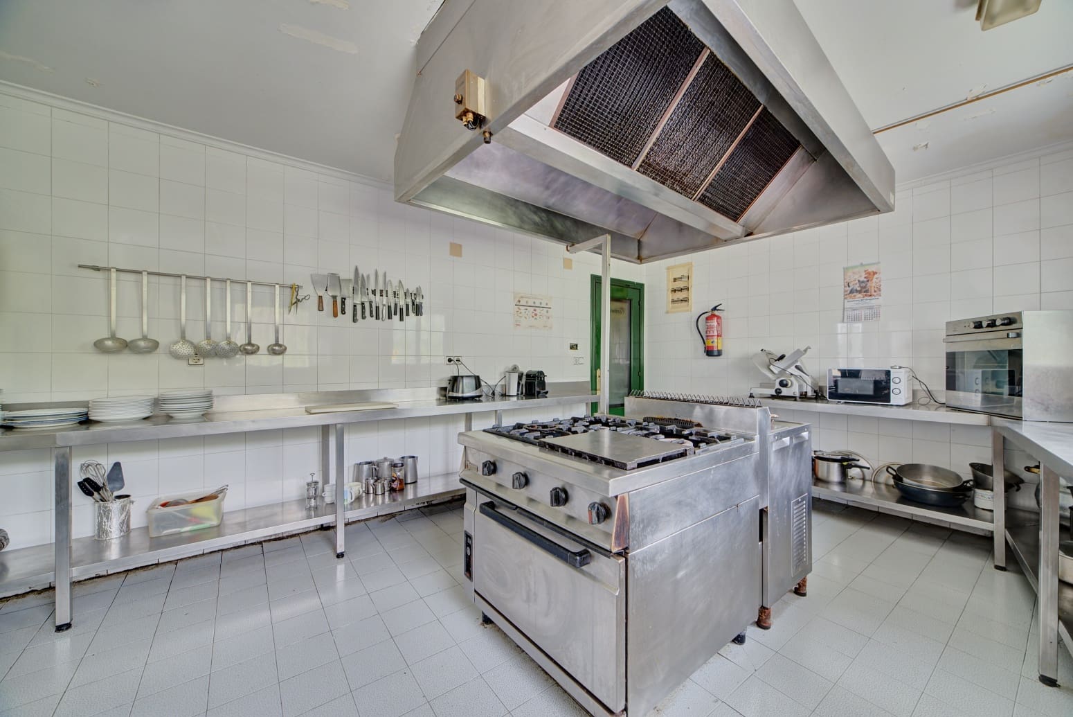 18 bedroom Commercial for sale in Olazti / Olazagutia - € 600,000 (Ref: 8440300)