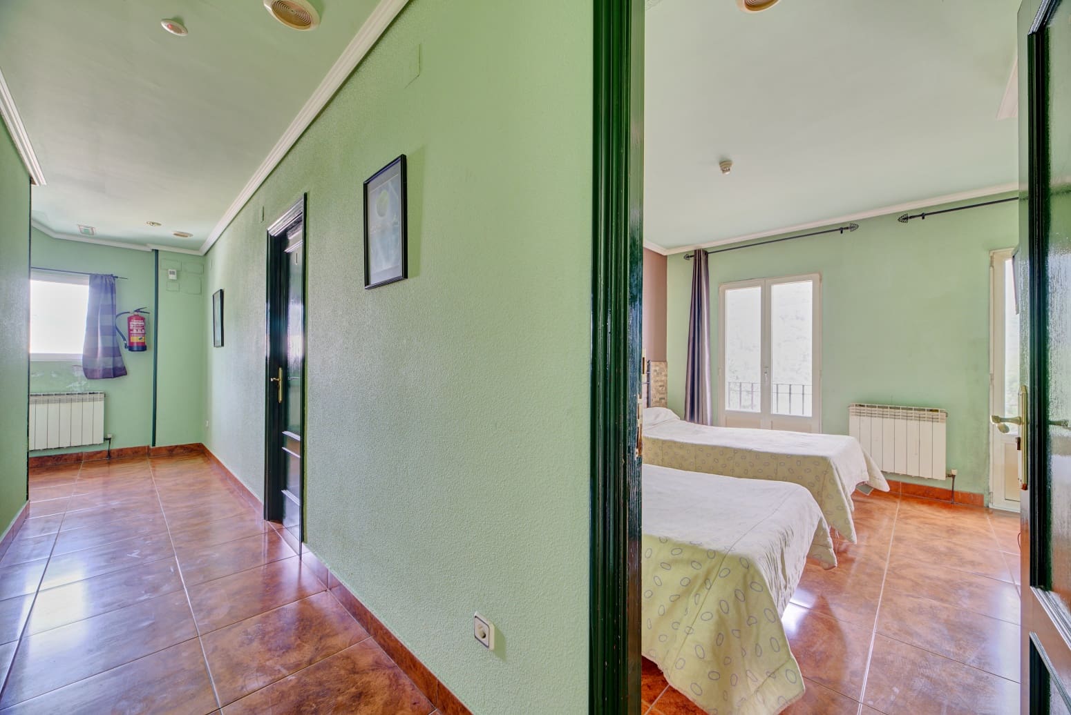 18 bedroom Commercial for sale in Olazti / Olazagutia - € 600,000 (Ref: 8440300)
