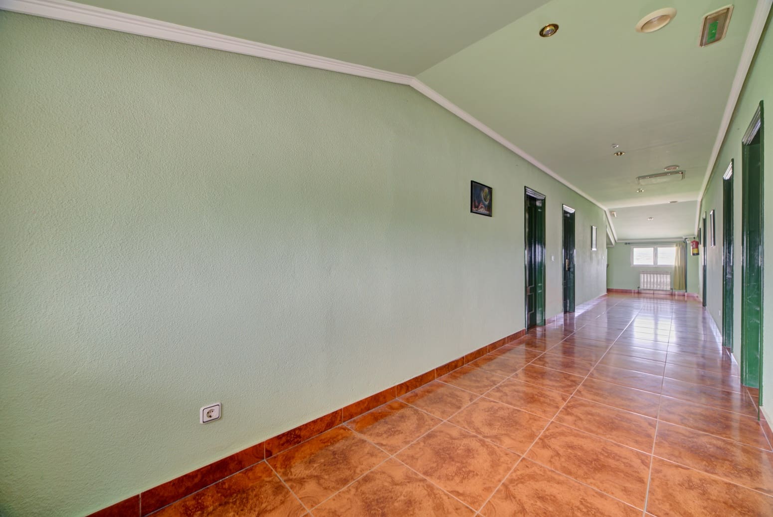 18 bedroom Commercial for sale in Olazti / Olazagutia - € 600,000 (Ref: 8440300)
