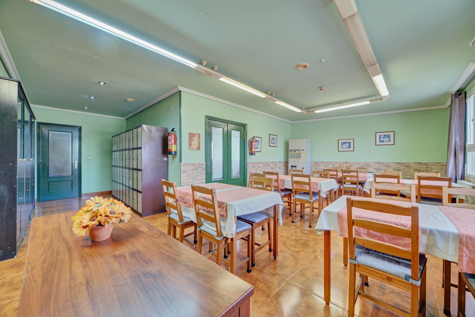 18 bedroom Commercial for sale in Olazti / Olazagutia - € 600,000 (Ref: 8440300)