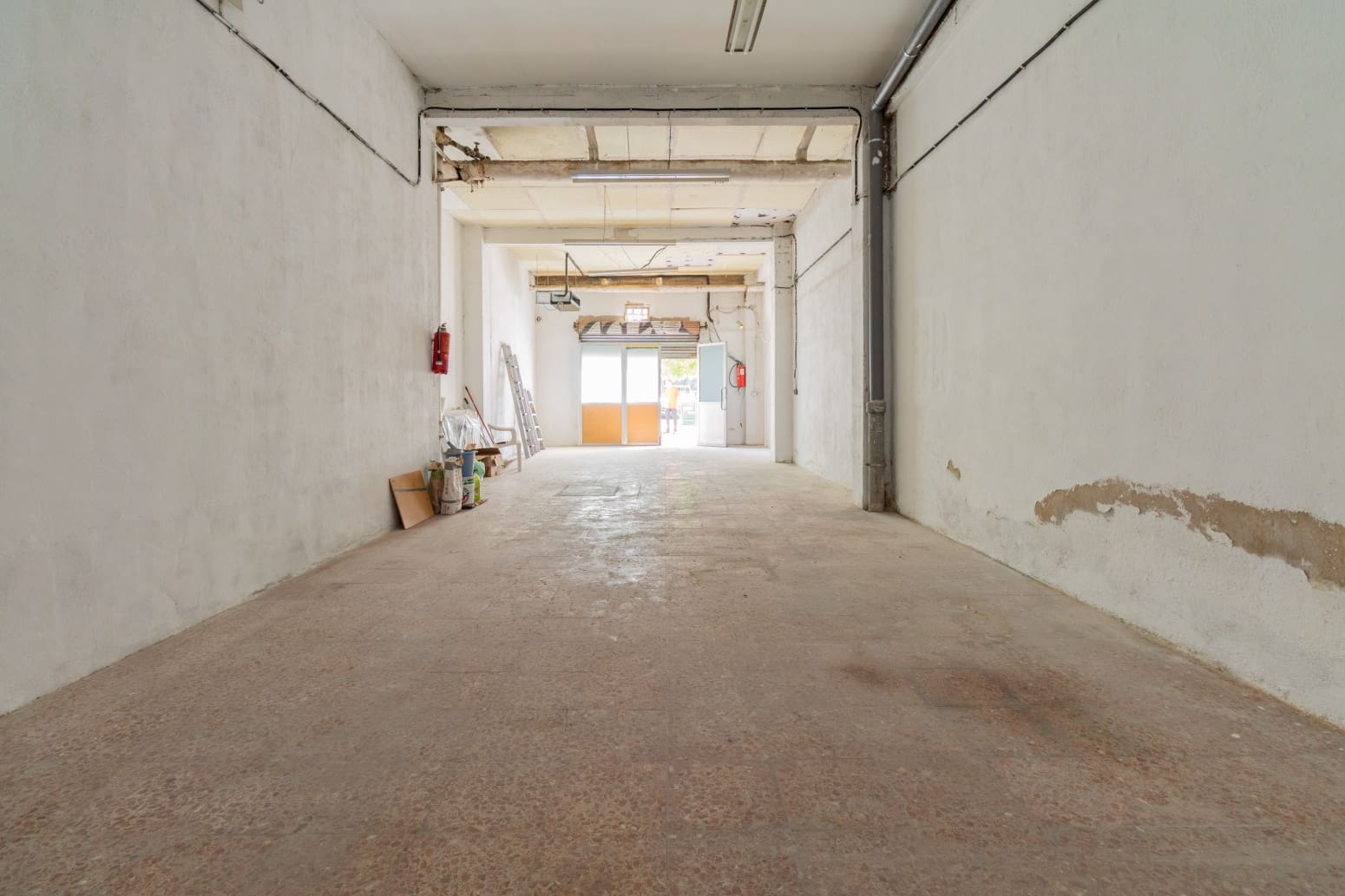 Erhverv til salg i Pamplona / Iruna - € 145.000 (Ref: 8460159)