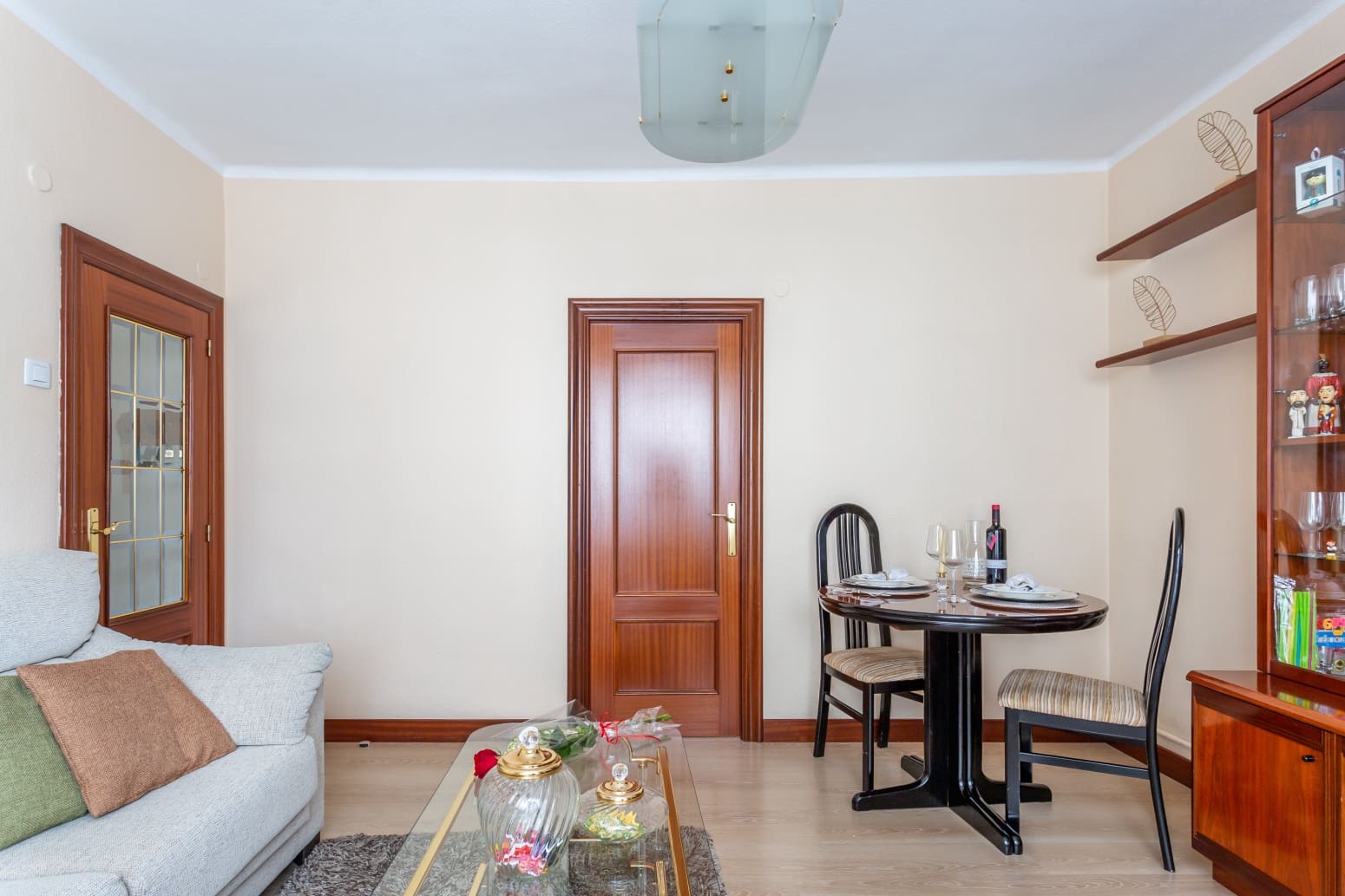 4 sovrum Lägenhet att hyra i Pamplona - 1 350 € (Ref: 8479249)