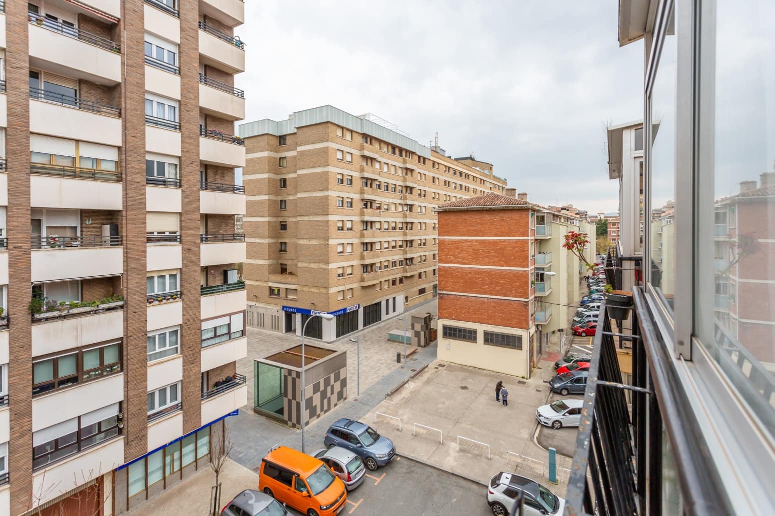 4 sovrum Lägenhet att hyra i Pamplona - 1 350 € (Ref: 8479249)
