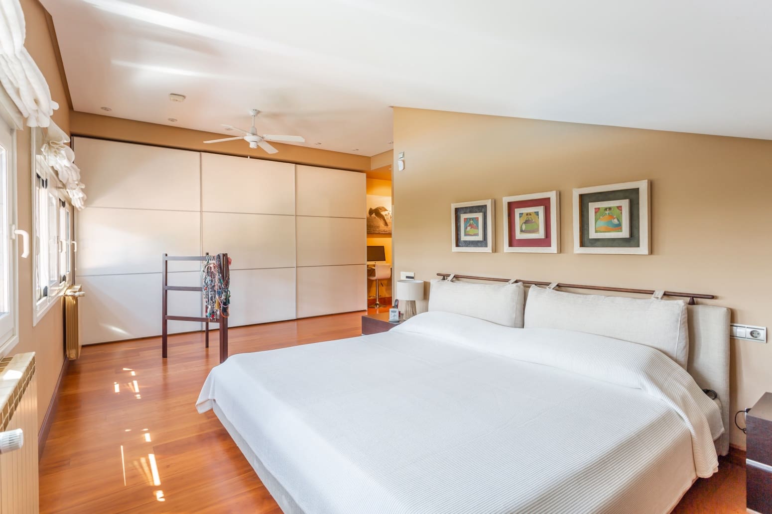 9 bedroom Villa for sale in Egues with pool garage - € 1,700,000 (Ref: 8484454)