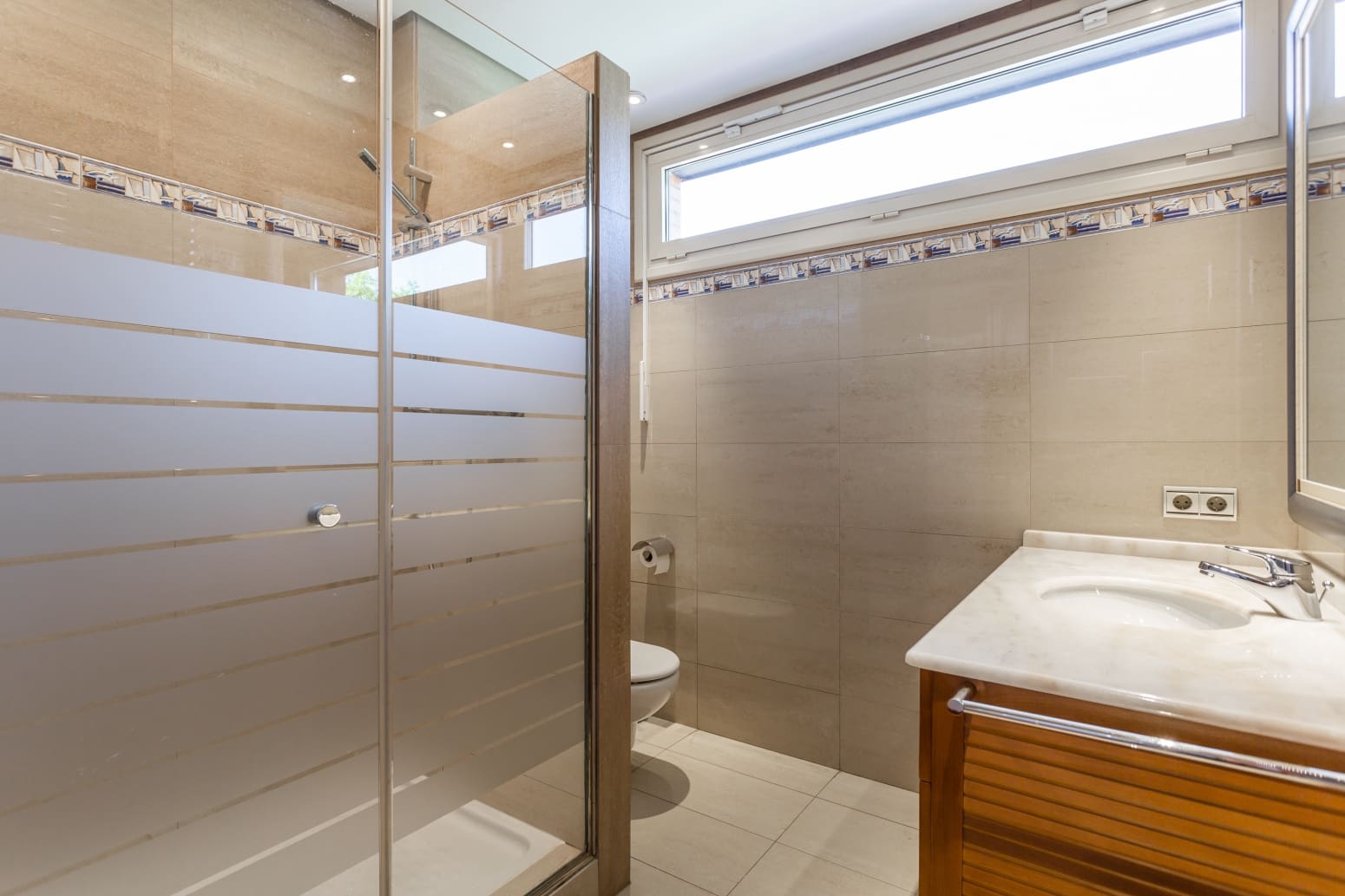 9 bedroom Villa for sale in Egues with pool garage - € 1,700,000 (Ref: 8484454)