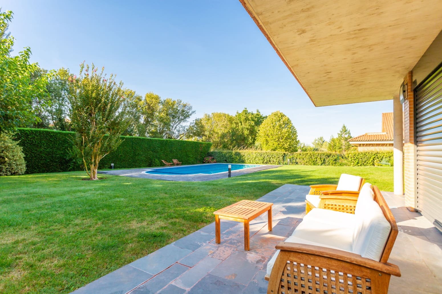 9 bedroom Villa for sale in Egues with pool garage - € 1,700,000 (Ref: 8484454)