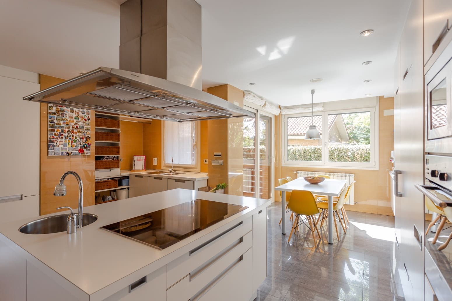 9 bedroom Villa for sale in Egues with pool garage - € 1,700,000 (Ref: 8484454)