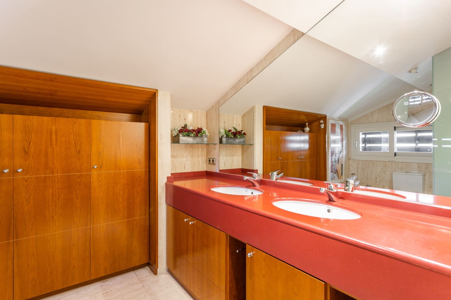 9 bedroom Villa for sale in Egues with pool garage - € 1,700,000 (Ref: 8484454)