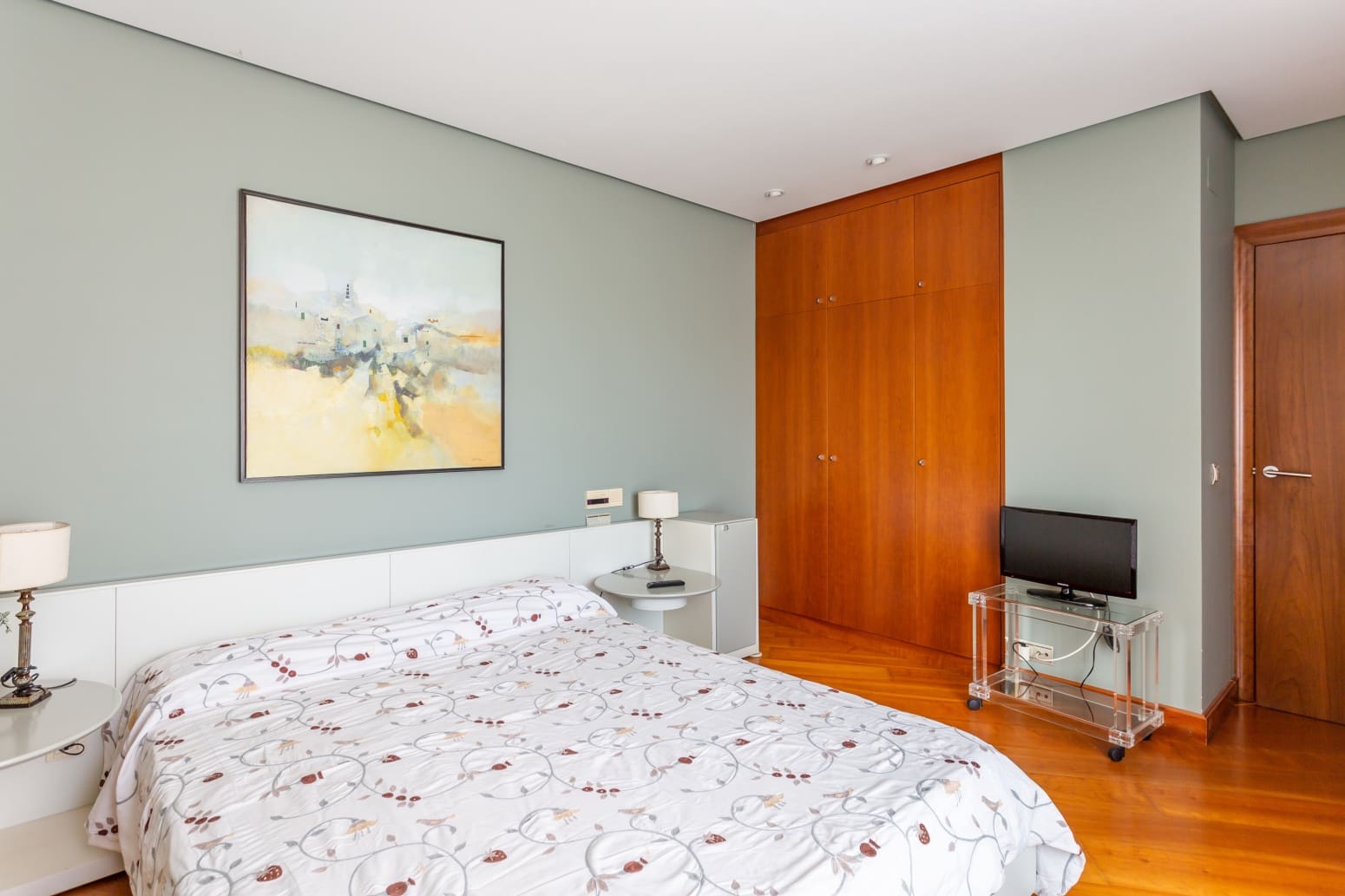 9 bedroom Villa for sale in Egues with pool garage - € 1,700,000 (Ref: 8484454)