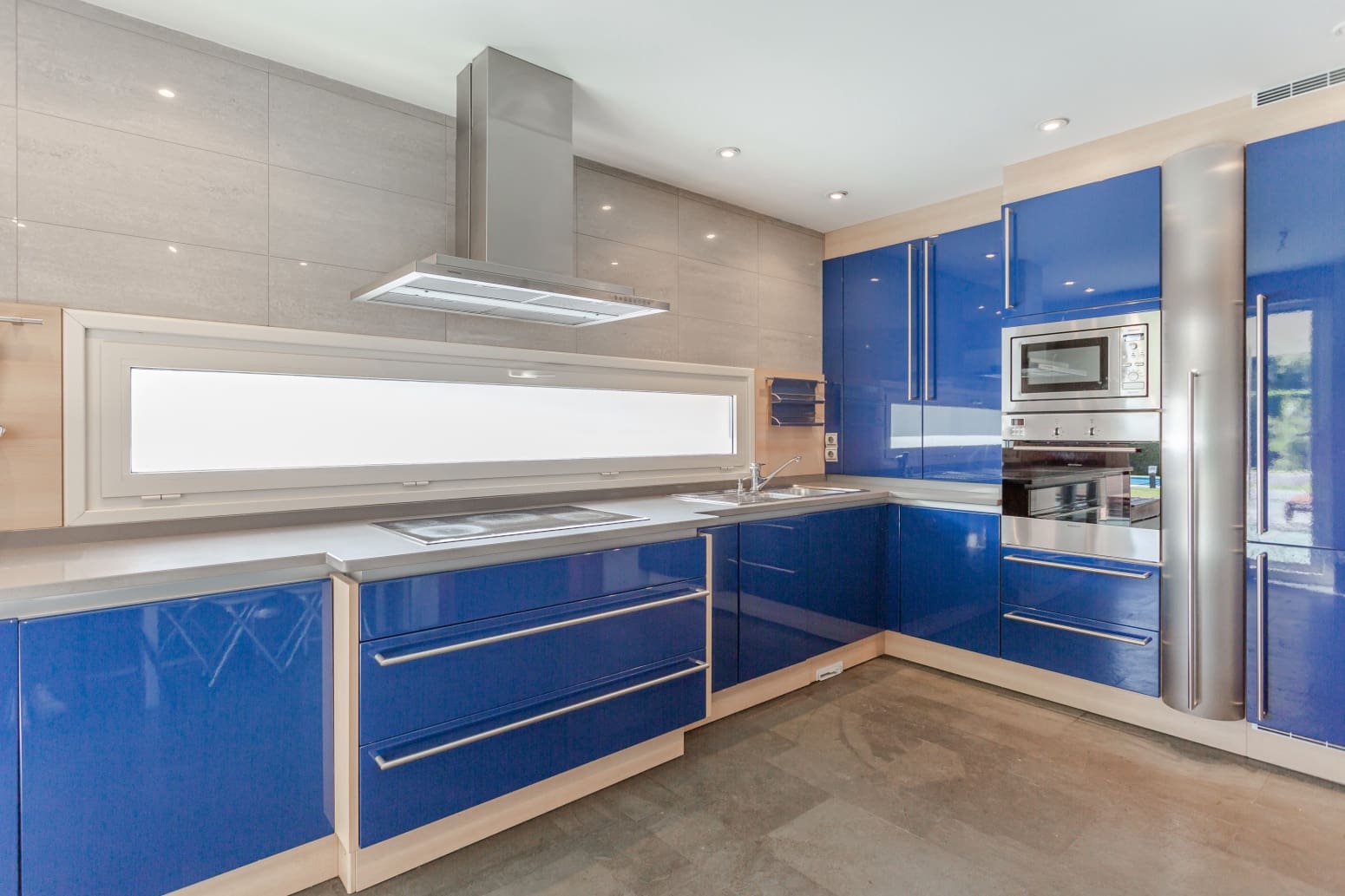 9 bedroom Villa for sale in Egues with pool garage - € 1,700,000 (Ref: 8484454)